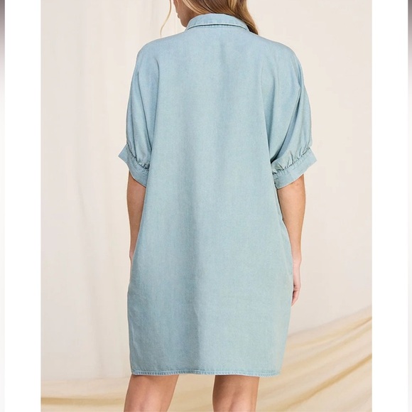 NWT Allie Rose Chambray Denim Shirt Dress in Light Wash - Picture 3 of 12